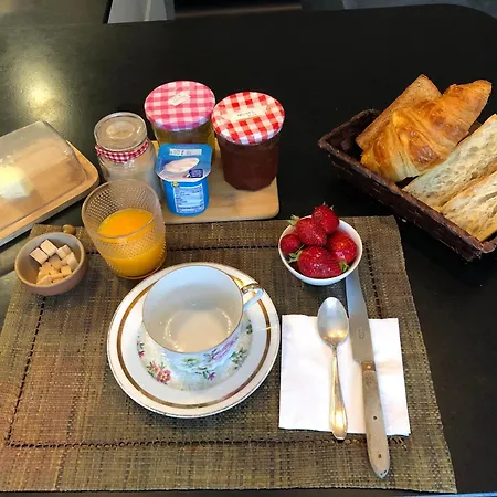 Privee Avec Petit Dejeuner *